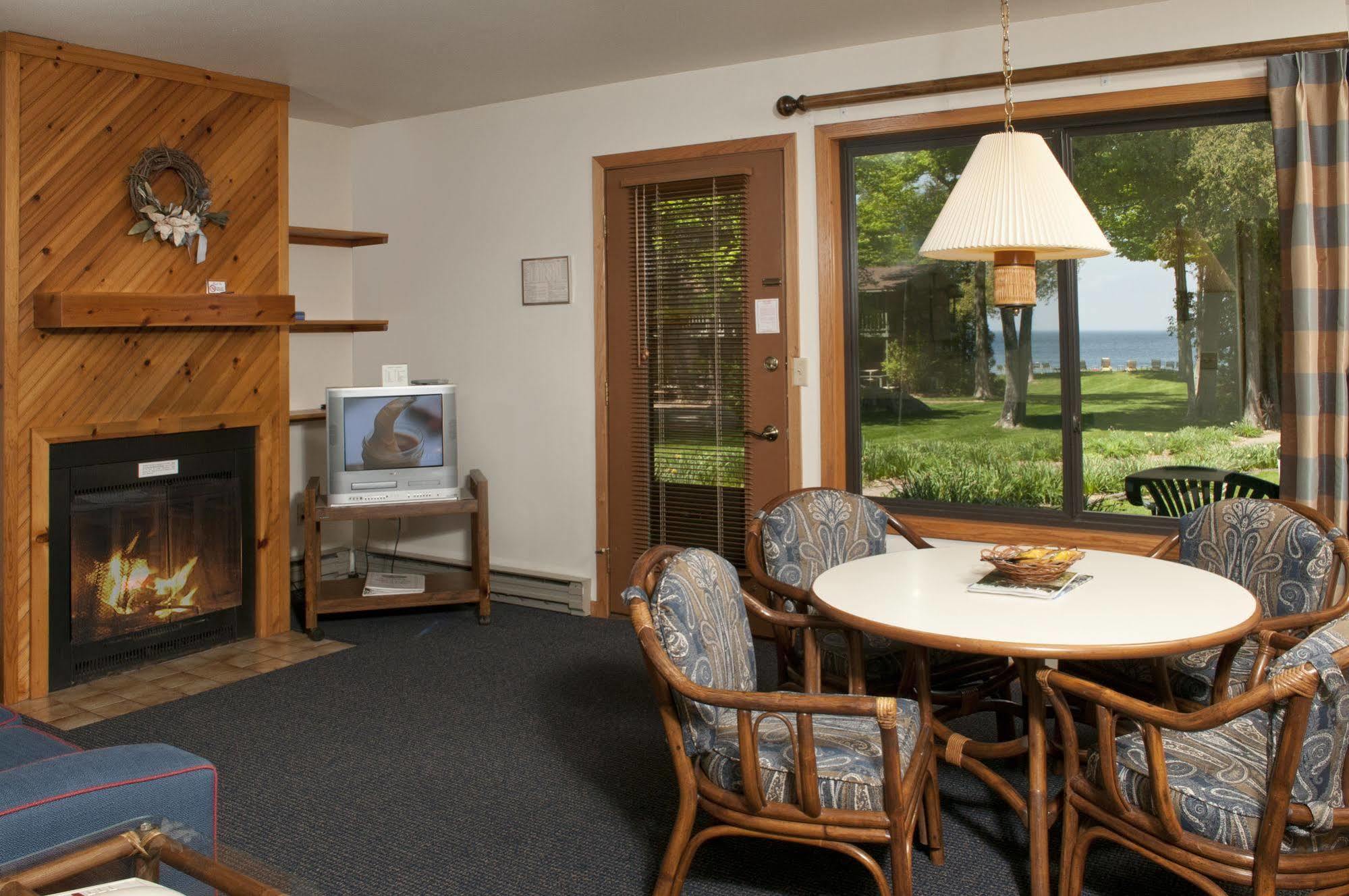The Shallows Resort Egg Harbor Exterior foto
